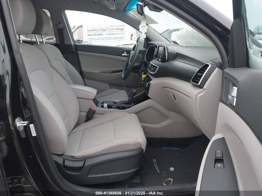 2021 HYUNDAI TUCSON SE - KM8J2CA44MU344684