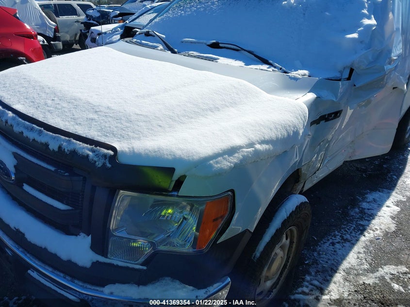 2014 Ford F-150 Xl VIN: 1FTMF1CM2EFB33125 Lot: 41369354