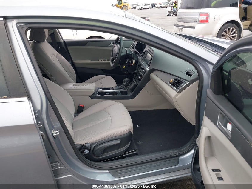 2016 HYUNDAI SONATA VIN: 5NPE24AF1GH365598