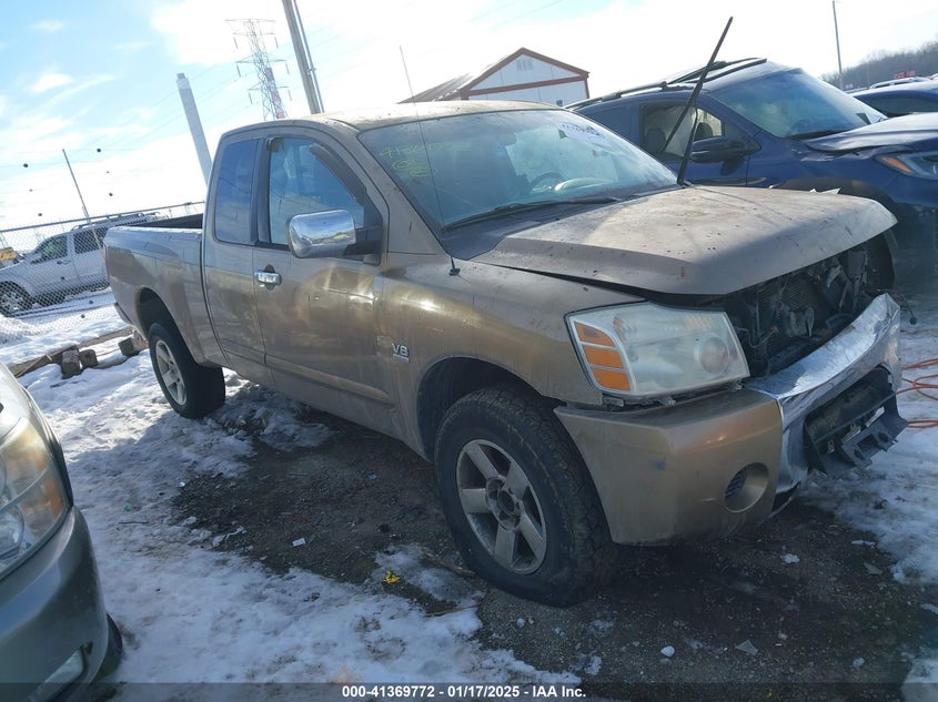 2004 NISSAN TITAN SE