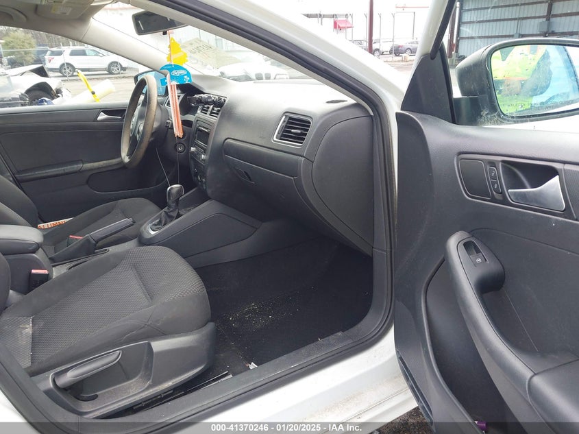 2014 VOLKSWAGEN JETTA VIN: 3VW2K7AJ1EM308363
