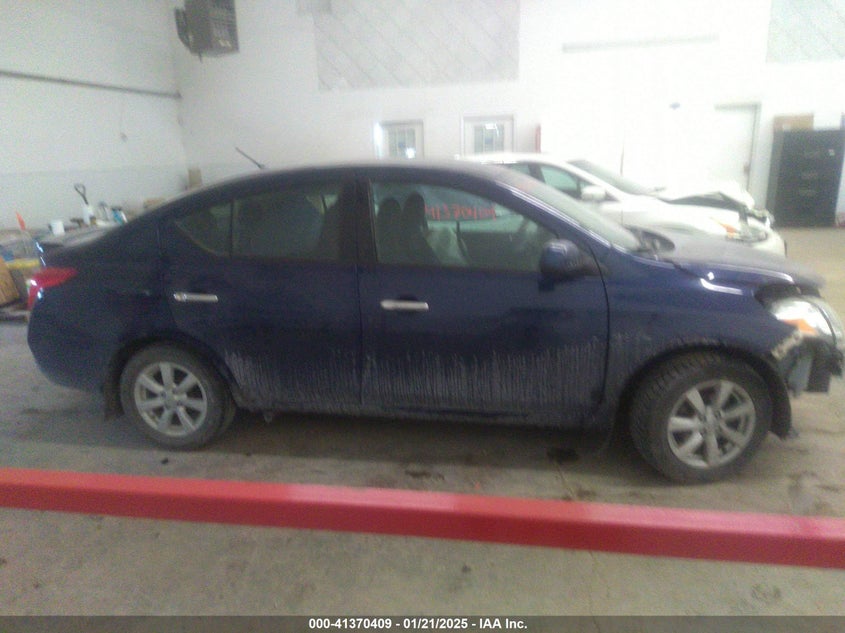 2014 NISSAN VERSA 1.6 SV - 3N1CN7AP1EL833323