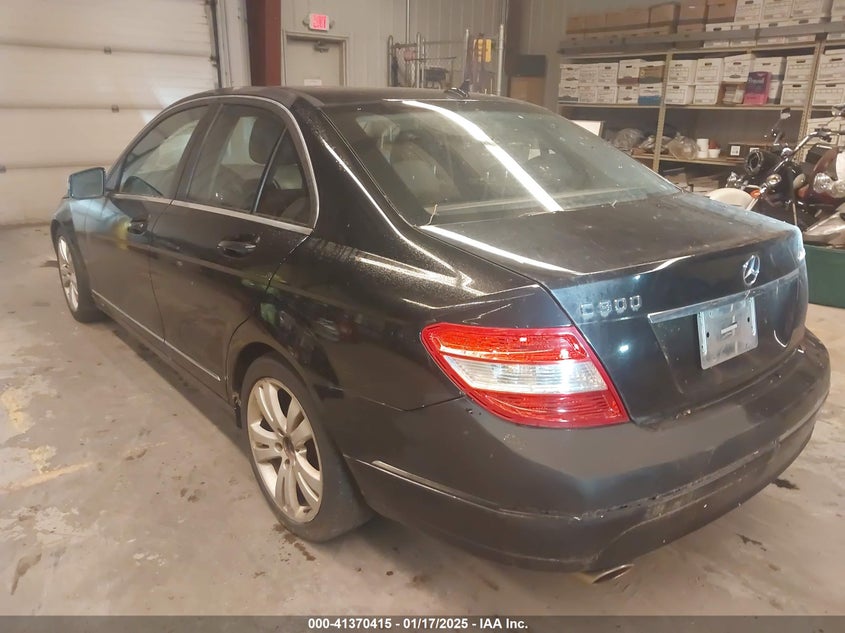 2011 MERCEDES-BENZ C 300 VIN: WDDGF8BB7BR168197