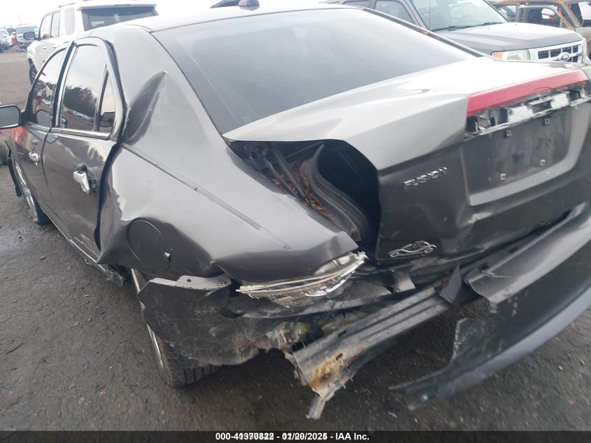 2011 FORD FUSION VIN: 3FAHP0JA8BR223966
