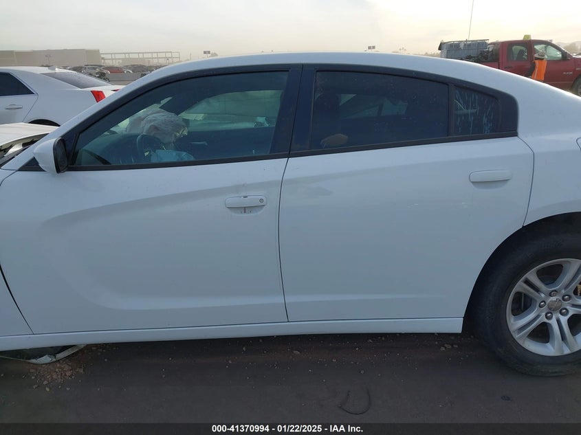VIN 2C3CDXBG7HH655109 2017 DODGE CHARGER SE RWD