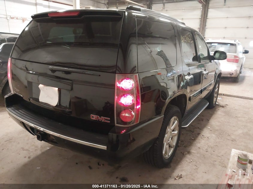 2007 GMC YUKON VIN: 1GKFK63837J129674
