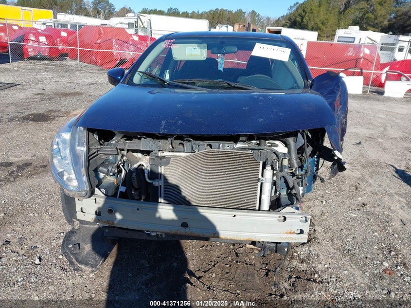 2018 NISSAN VERSA 1.6 SV - 3N1CN7AP3JL877883