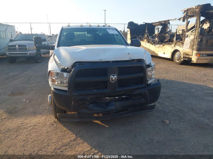 2018 Ram 3500 Tradesman 4X2 8' Box VIN: 3C63RPGLXJ0U74192 Lot: 41371769
