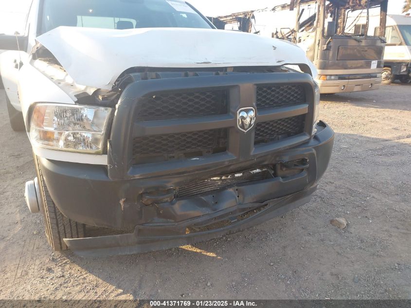 2018 Ram 3500 Tradesman 4X2 8' Box VIN: 3C63RPGLXJ0U74192 Lot: 41371769