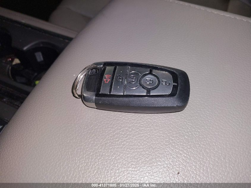 2020 Ford Expedition Xlt VIN: 1FMJU1JT8LEA77306 Lot: 41371805