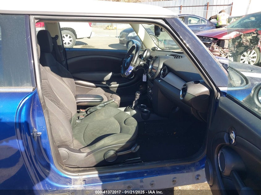2012 MINI COOPER VIN: WMWSU3C5XCT542826
