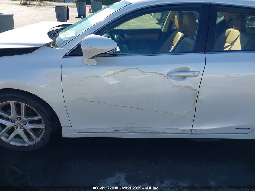 2014 LEXUS CT 200H VIN: JTHKD5BH5E2203604
