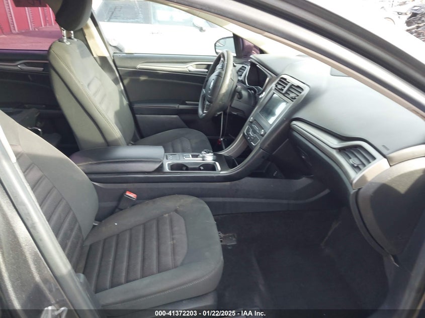 2017 FORD FUSION VIN: 3FA6P0HDXHR343235