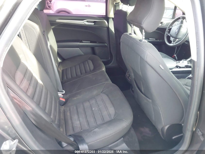 2017 FORD FUSION VIN: 3FA6P0HDXHR343235