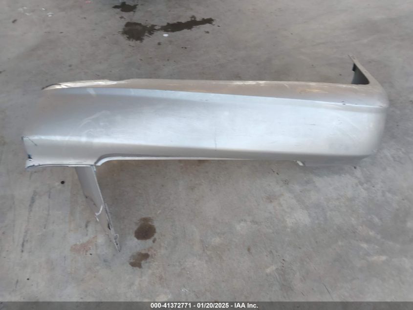 2005 Toyota Camry Le V6/Xle V6 VIN: 4T1BF30K35U592032 Lot: 41372771