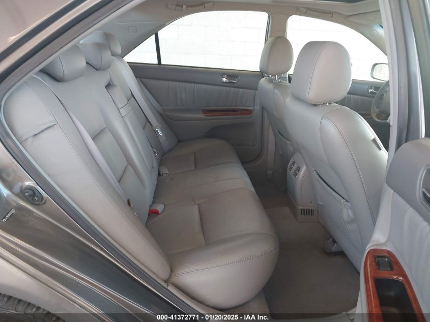 2005 Toyota Camry Le V6/Xle V6 VIN: 4T1BF30K35U592032 Lot: 41372771