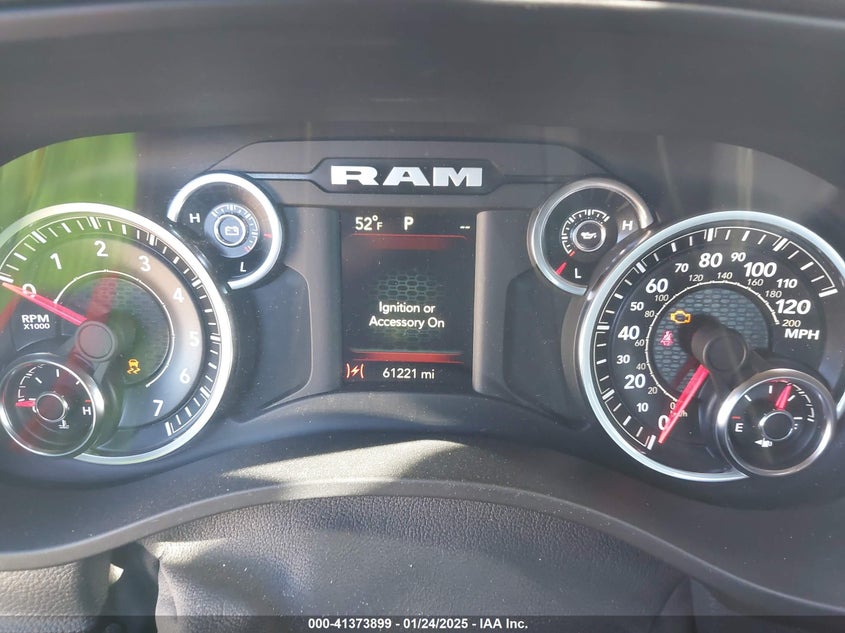 2022 RAM 1500 VIN: 1C6RREBT2NN253873