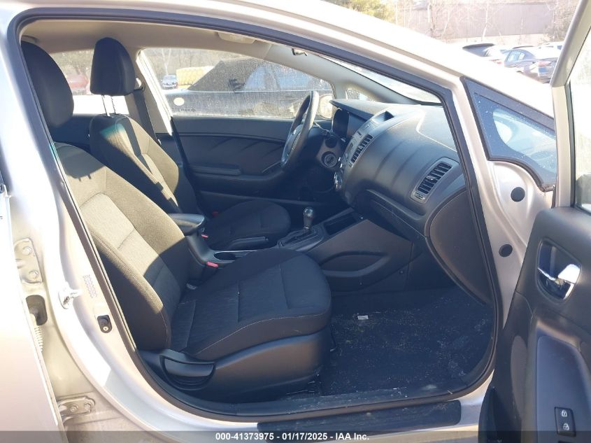 VIN KNAFK4A65E5056831 2014 KIA Forte, LX no.5