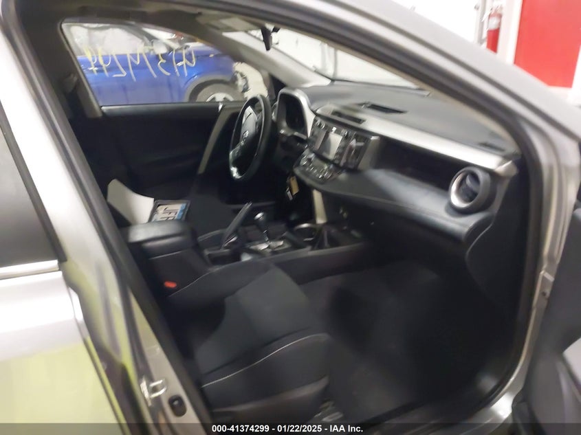 2017 TOYOTA RAV4 XLE - 2T3RFREV5HW648195