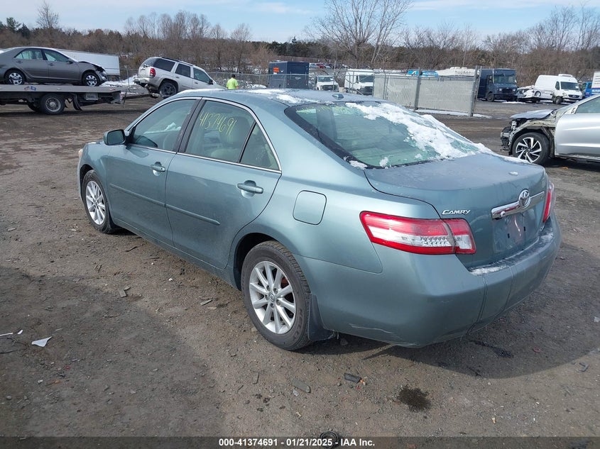 2011 TOYOTA CAMRY VIN: 4T1BF3EK9BU737384