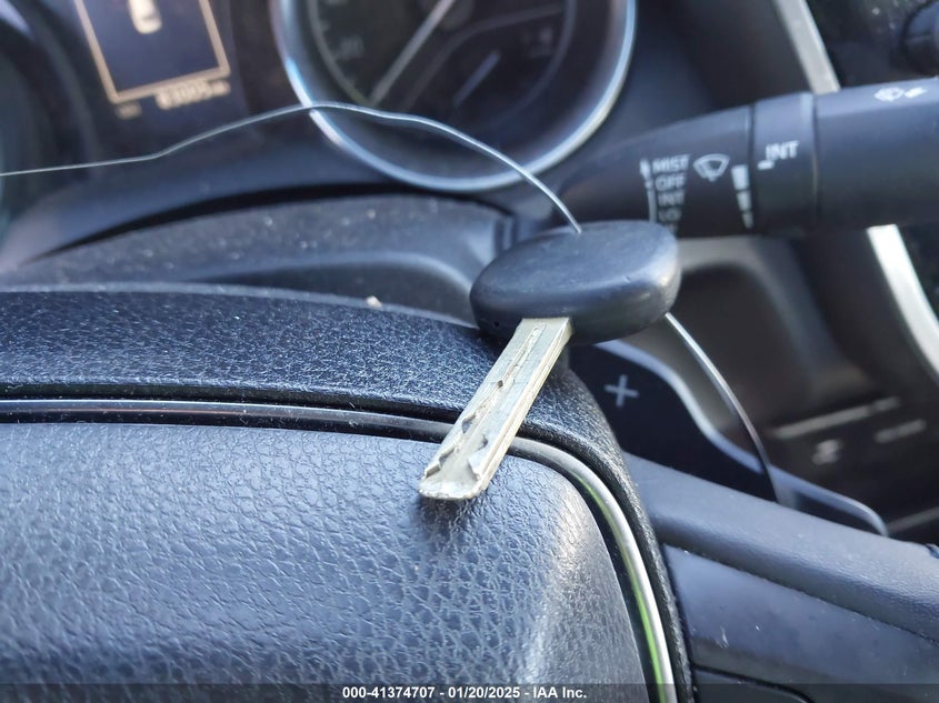 2018 TOYOTA CAMRY VIN: 4T1B11HK5JU157739