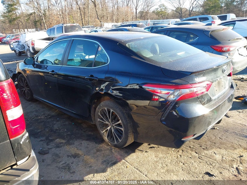 2018 TOYOTA CAMRY VIN: 4T1B11HK5JU157739