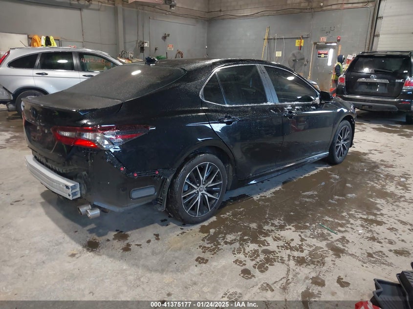 2022 TOYOTA CAMRY VIN: 4T1G11BK1NU069517