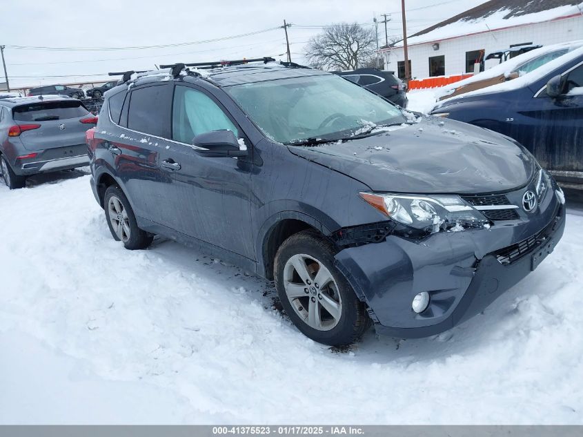 VIN 2T3RFREV2FW262539 2015 Toyota RAV4, Xle no.1