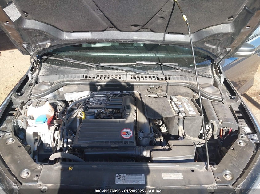 2017 VOLKSWAGEN JETTA VIN: 3VWDB7AJ3HM398211