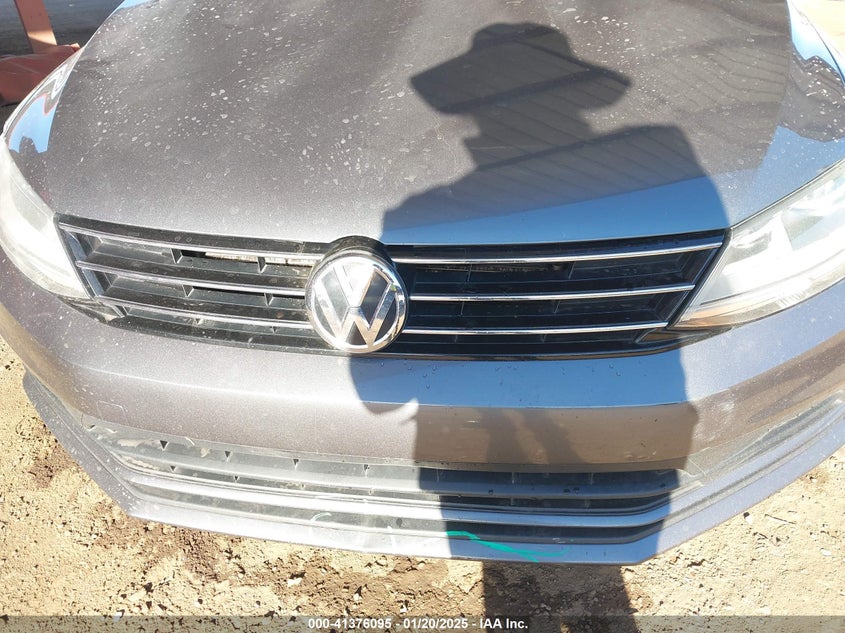 2017 VOLKSWAGEN JETTA VIN: 3VWDB7AJ3HM398211