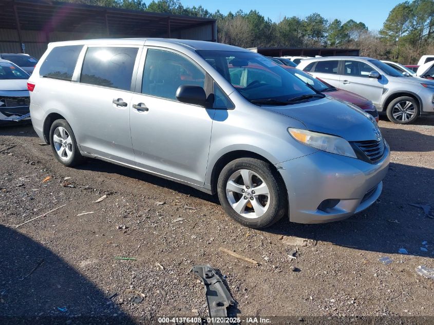 2016 TOYOTA SIENNA