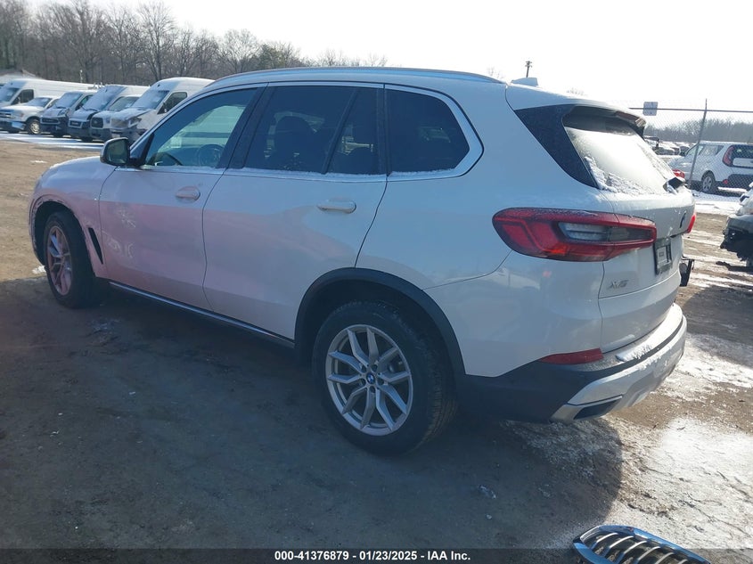 2020 BMW X5 VIN: 5UXCR6C00L9B11070