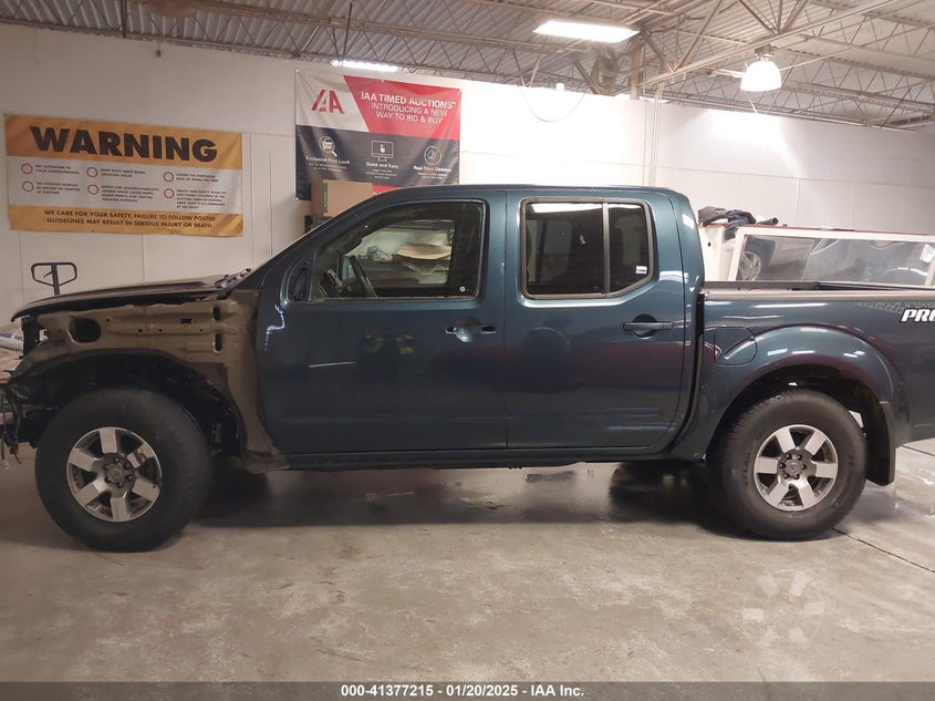 2013 NISSAN FRONTIER PRO-4X - 1N6AD0EV4DN746485