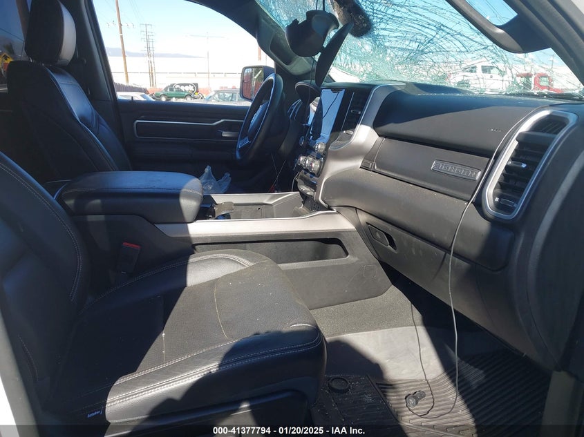 2022 RAM 1500 VIN: 1C6RREFM6NN431903