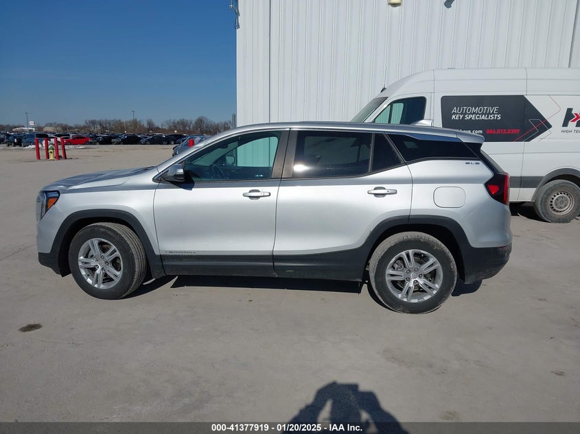2022 GMC TERRAIN FWD SLE - 3GKALMEV6NL235394