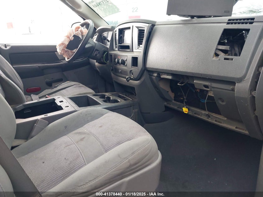 2008 DODGE RAM 1500 VIN: 1D7HA18268S560946
