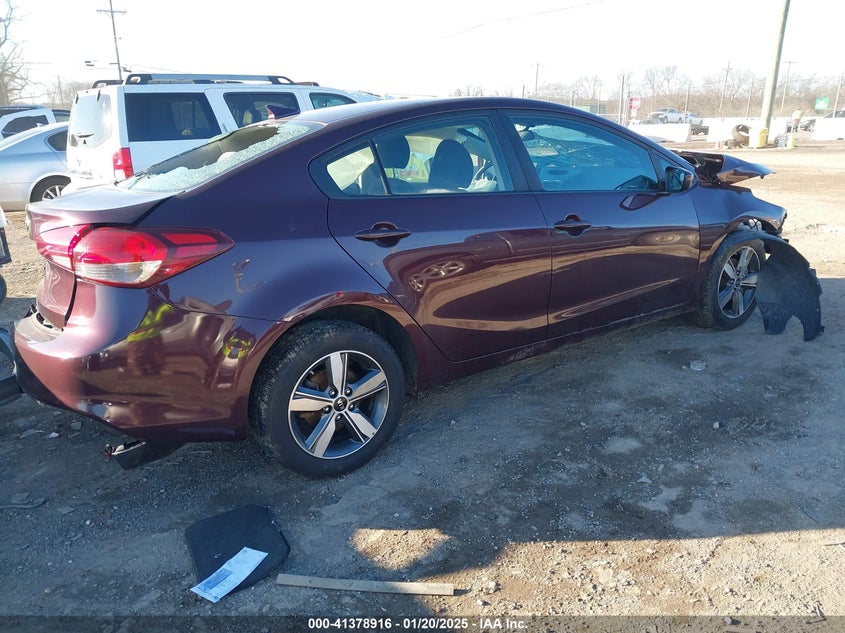 2018 KIA FORTE LX - 3KPFL4A77JE196631