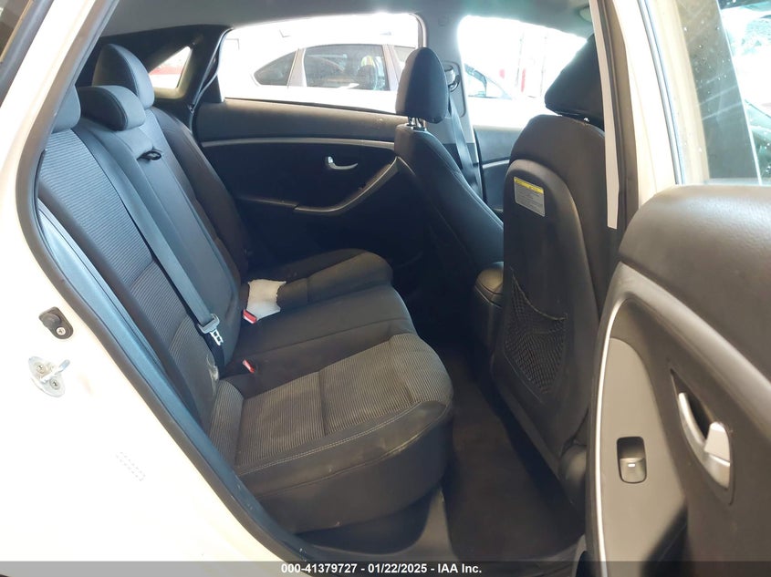 2017 HYUNDAI ELANTRA GT VIN: KMHD35LH4HU349878