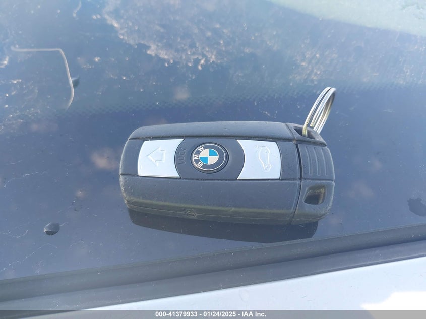2009 BMW 528 VIN: WBANU53509C117388