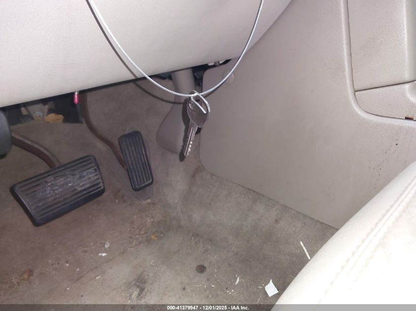 2004 GMC Yukon Slt VIN: 1GKEC13Z94J155468 Lot: 41379947