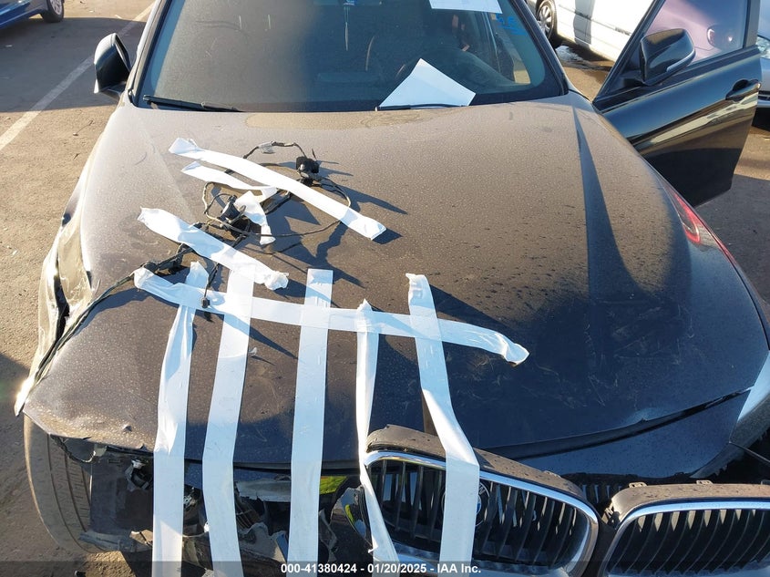 2016 BMW 320 VIN: WBA8E1G57GNU10039
