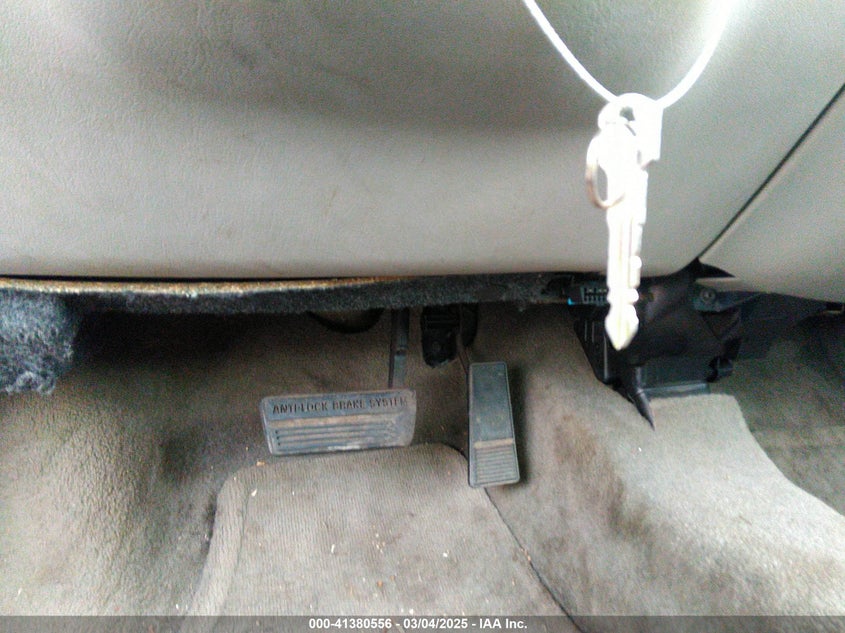 2001 Buick Century Custom VIN: 2G4WS52JX11255232 Lot: 41380556