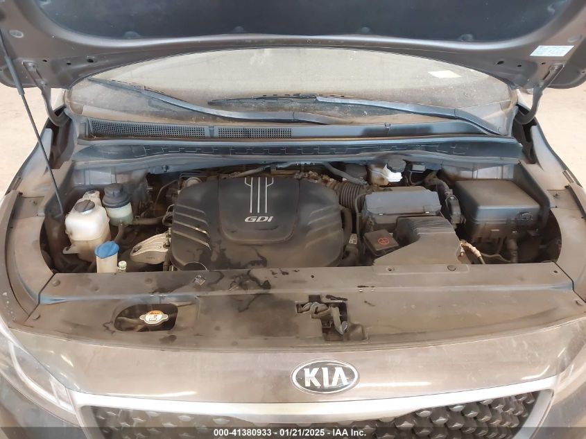 VIN KNDMB5C16F6076700 2015 KIA SEDONA no.10