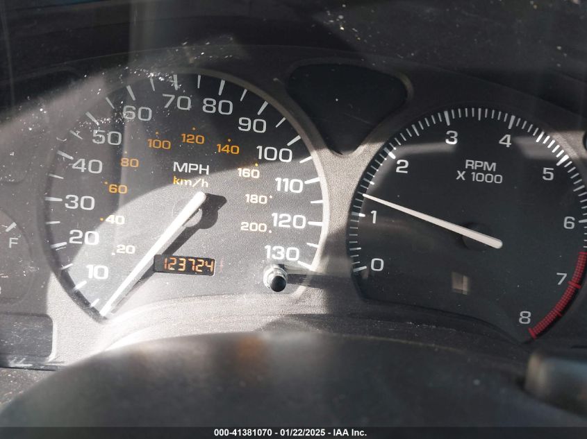 2001 Saturn Sc2 VIN: 1G8ZR12781Z10739 Lot: 41381070