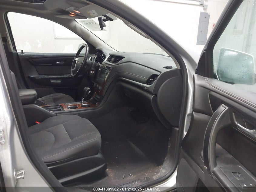 2014 CHEVROLET TRAVERSE LT - 1GNKVGKD1EJ318303