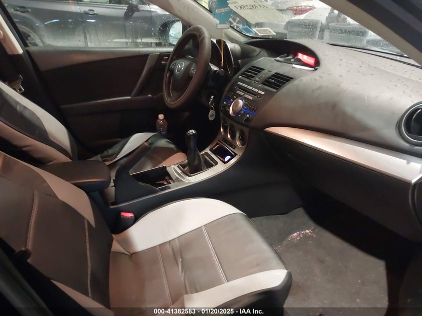 2010 MAZDA MAZDA3 VIN: JM1BL1SG3A1328623