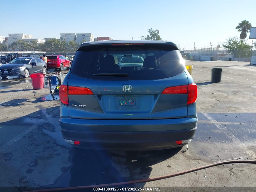 2016 HONDA PILOT LX - 5FNYF5H17GB023783