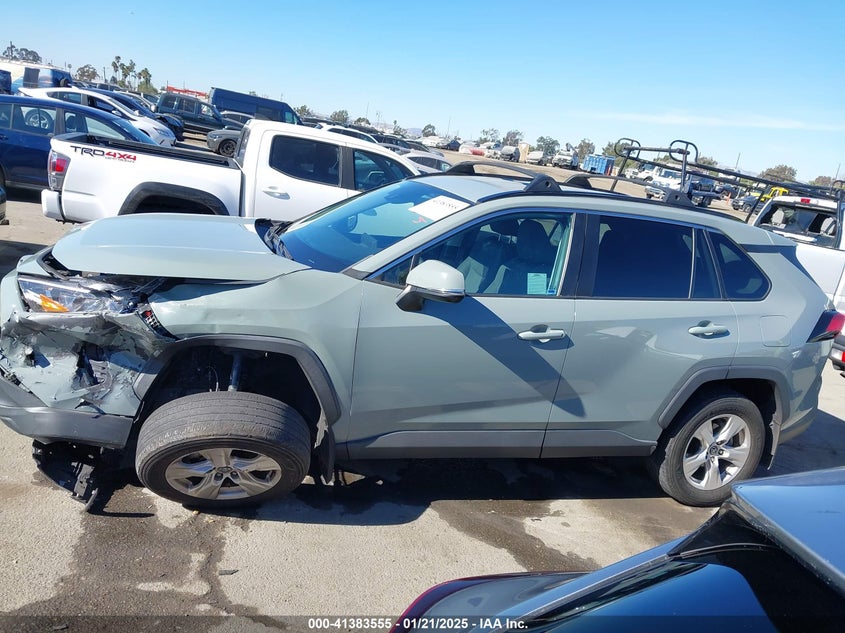 VIN 2T3W1RFV8LW078850 2020 TOYOTA RAV4 XLE