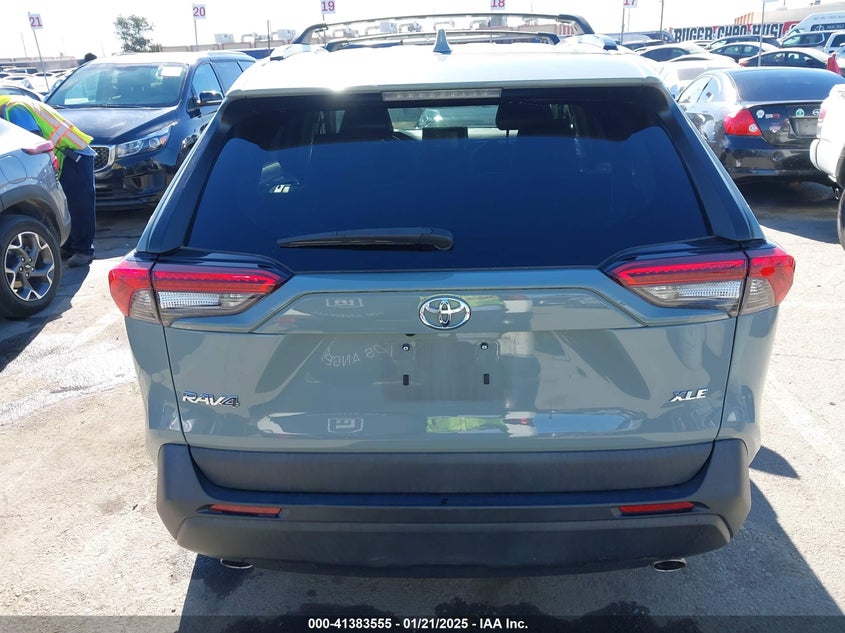 VIN 2T3W1RFV8LW078850 2020 TOYOTA RAV4 XLE