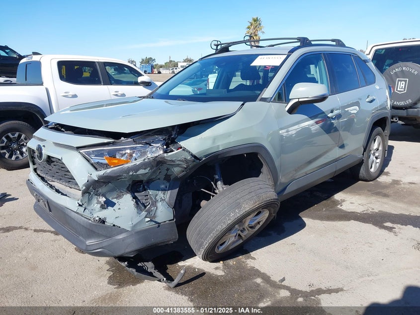 VIN 2T3W1RFV8LW078850 2020 TOYOTA RAV4 XLE